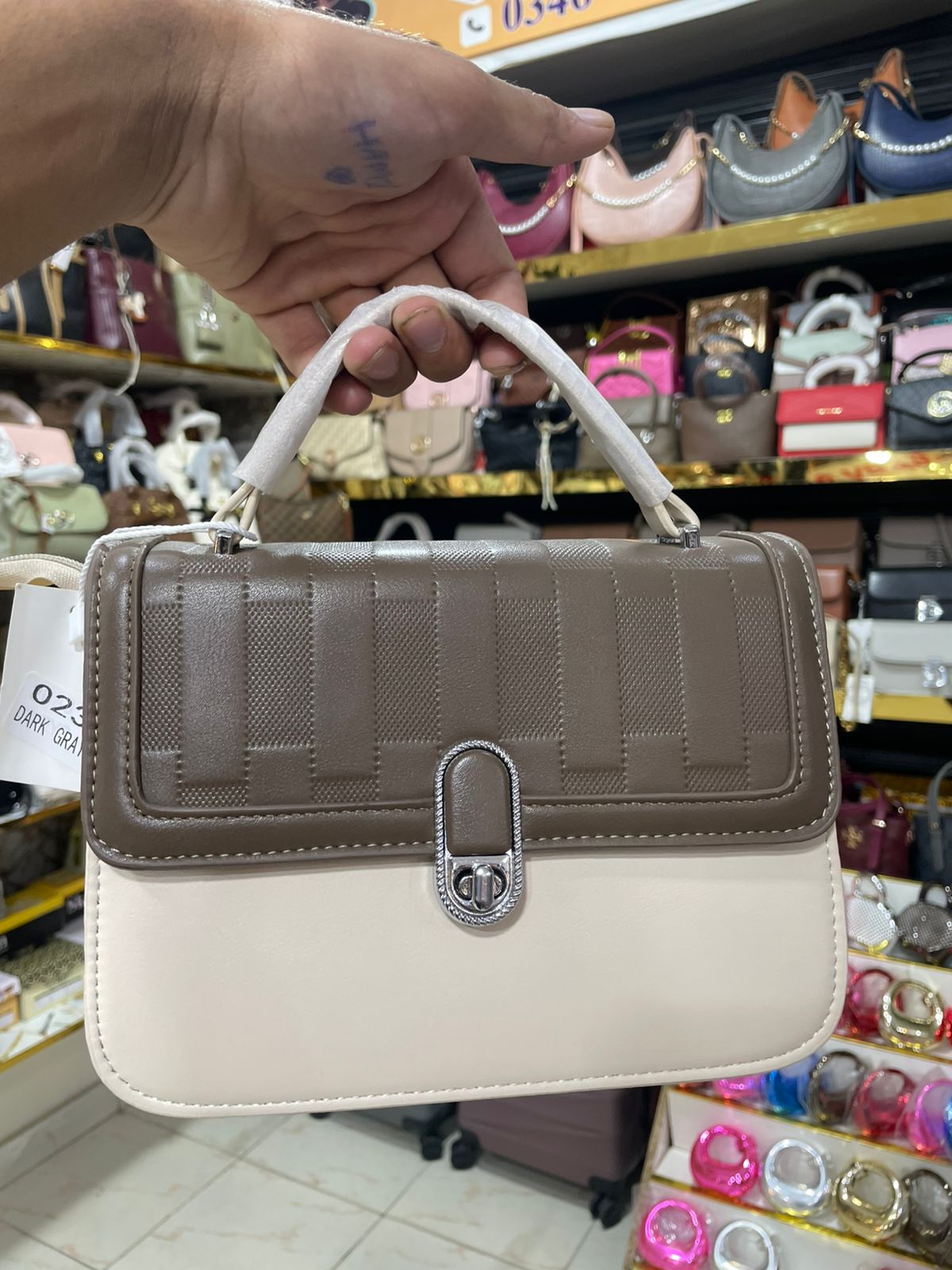 Sophisticated Two-Tone Flap Handbag for Women in Pakistan | Bagzar