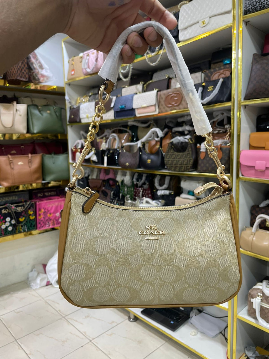 Luxury Beige Chain Shoulder Bag for Women in Pakistan | Bagzar