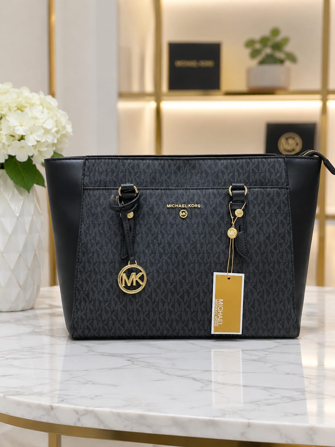 Stylish Black Designer Tote Bag for Women in Pakistan | Bagzar
